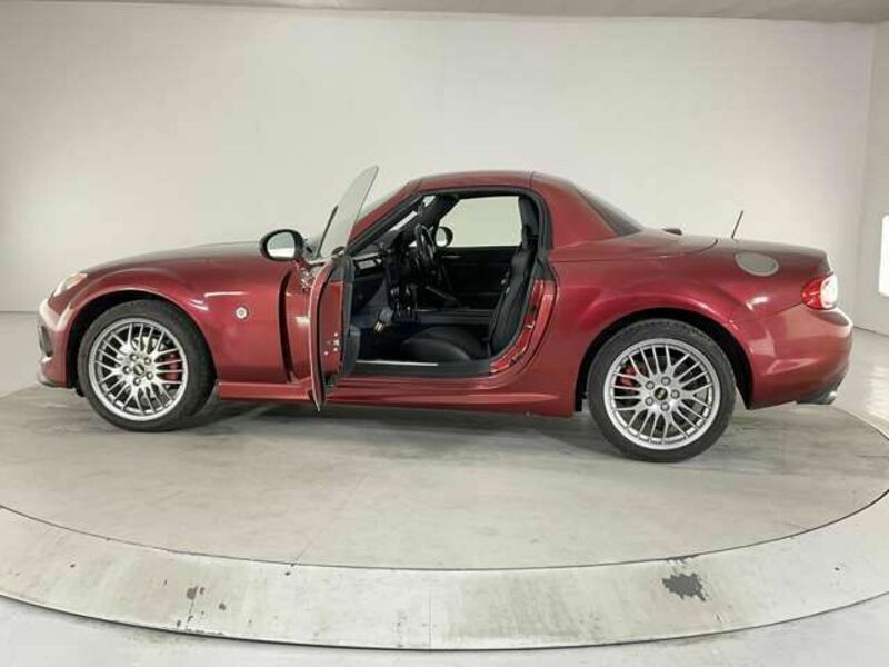 ROADSTER-5