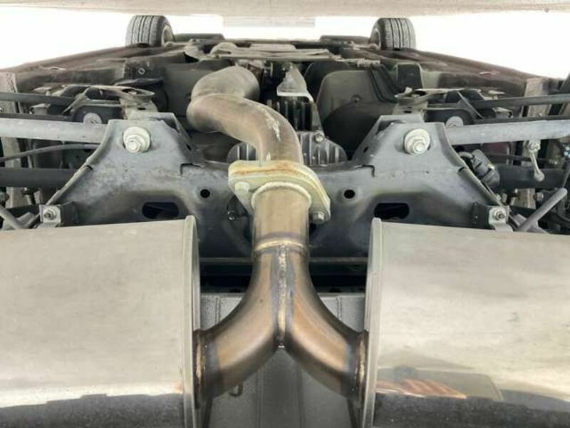 ROADSTER-12