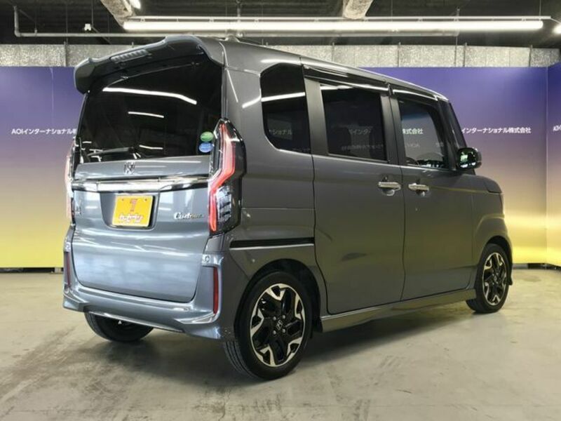 N BOX CUSTOM