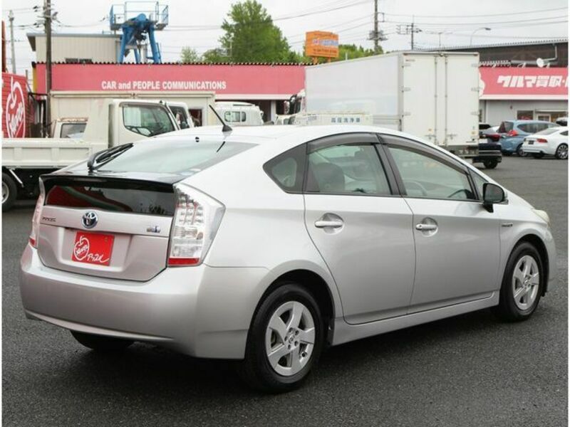 PRIUS-1