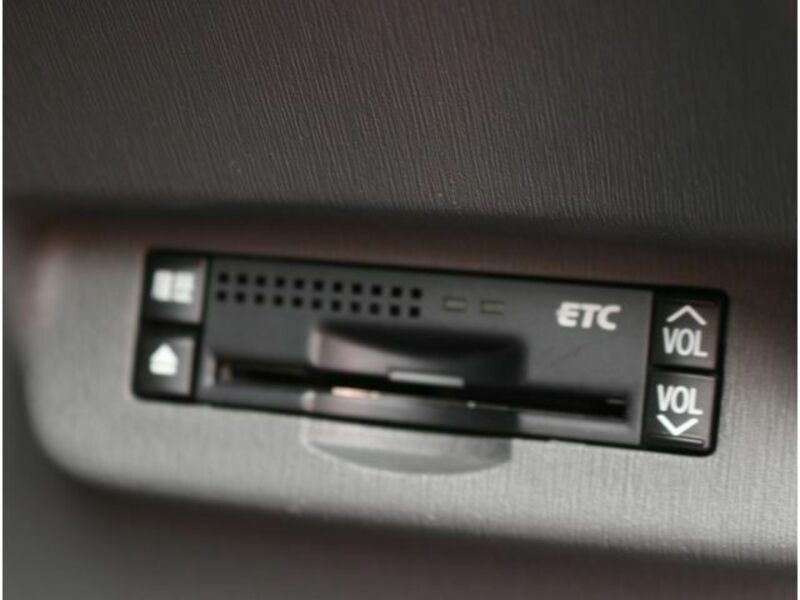 PRIUS-21