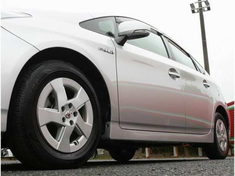 PRIUS-24