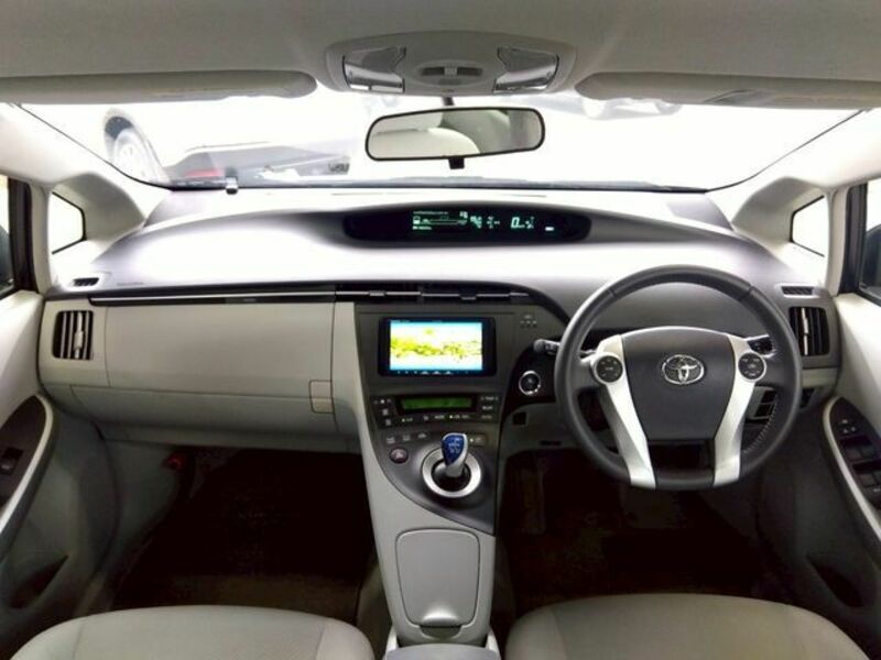 PRIUS-15