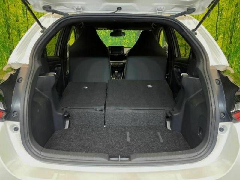 YARIS-9