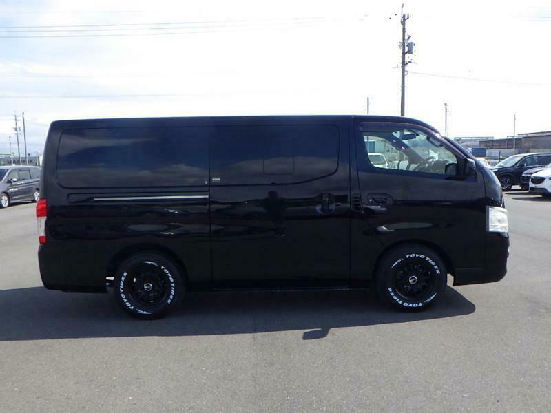 NV350 CARAVAN-34