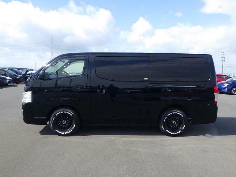 NV350 CARAVAN-38