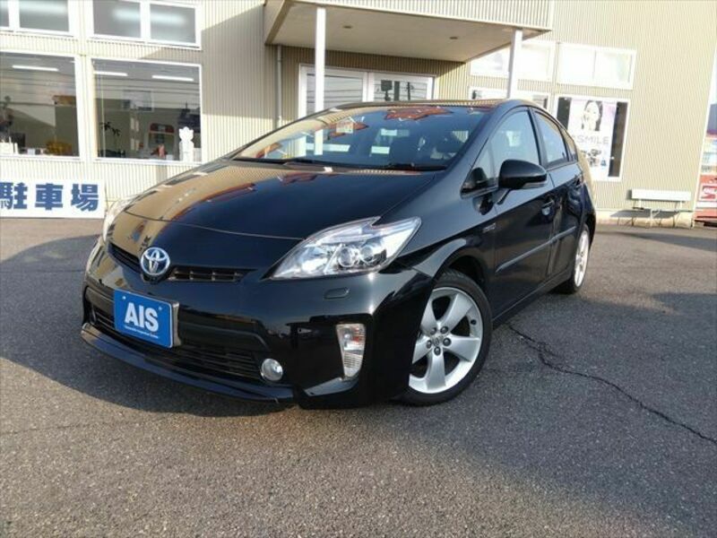 TOYOTA　PRIUS