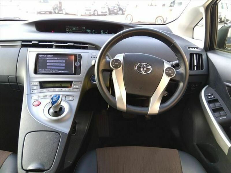 PRIUS-1