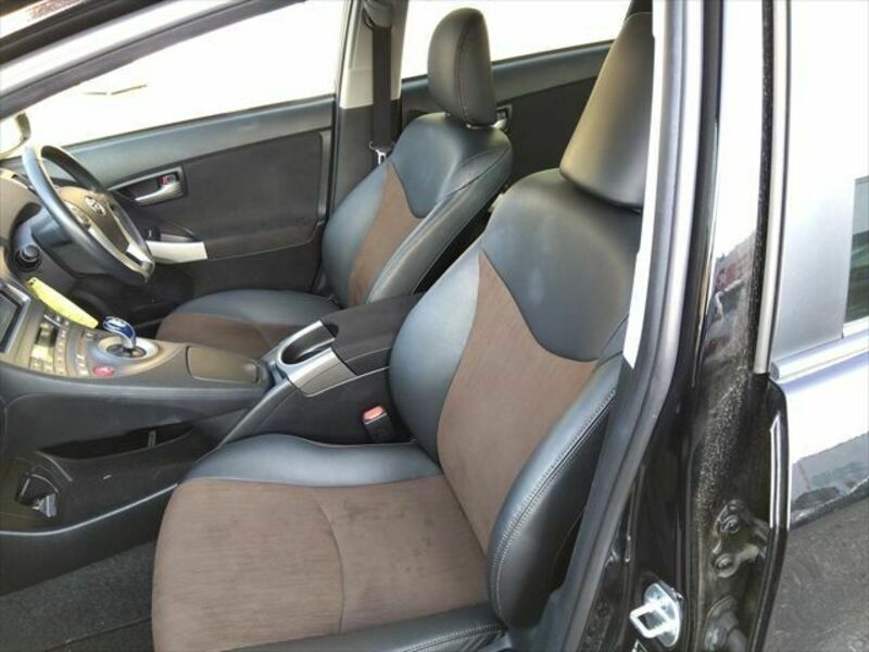 PRIUS-7