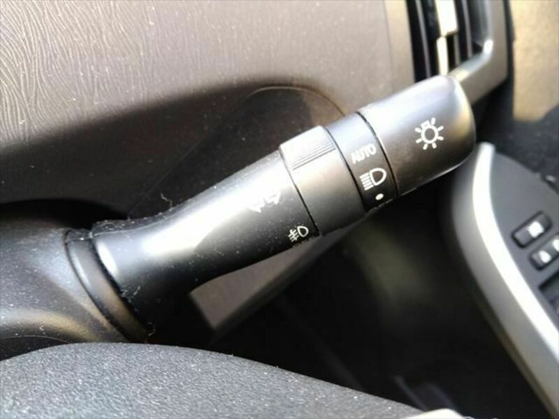 PRIUS-23