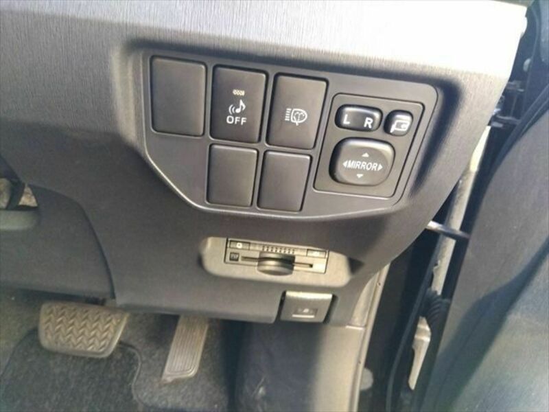 PRIUS-27