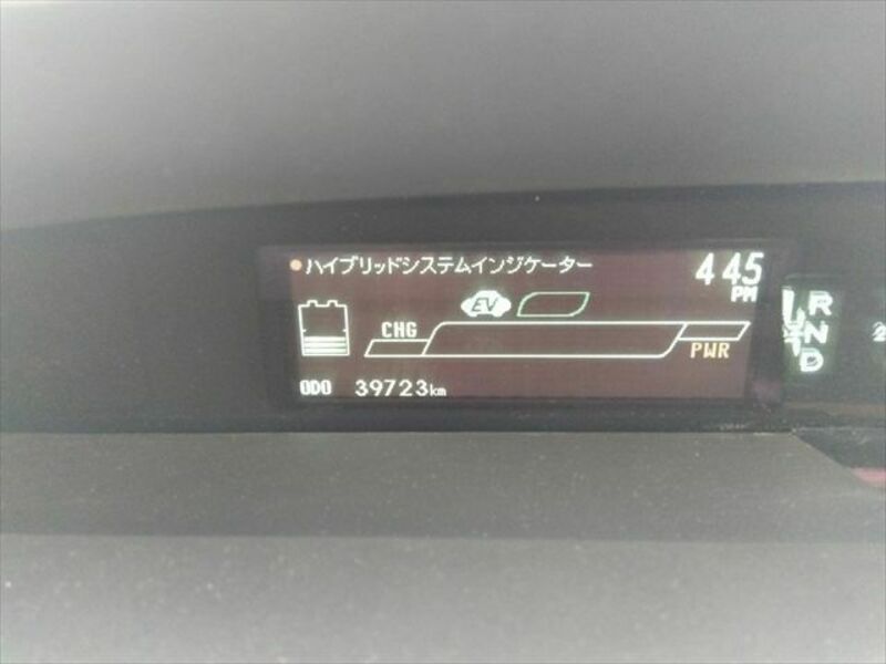 PRIUS-28