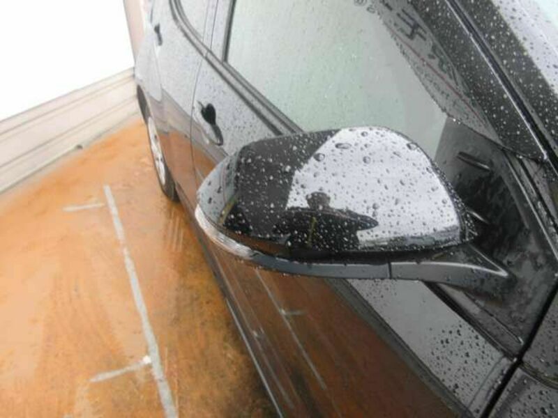 YARIS-6