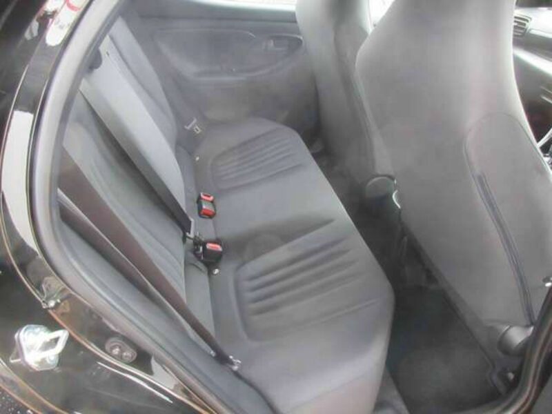 YARIS-15