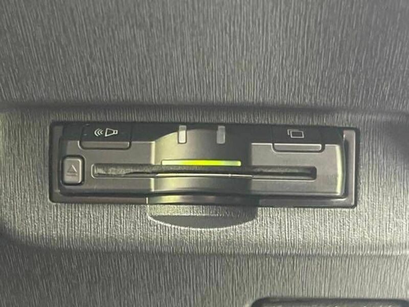 PRIUS-4