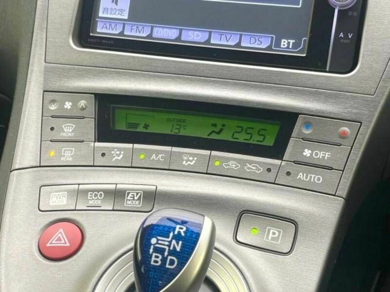 PRIUS-6