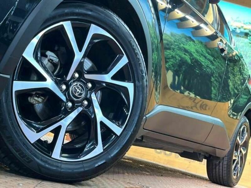 C-HR-13