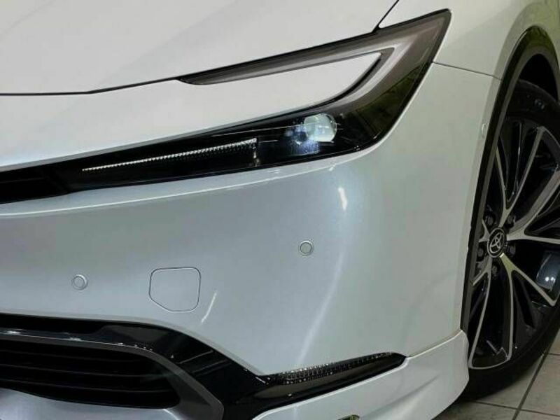 PRIUS-11