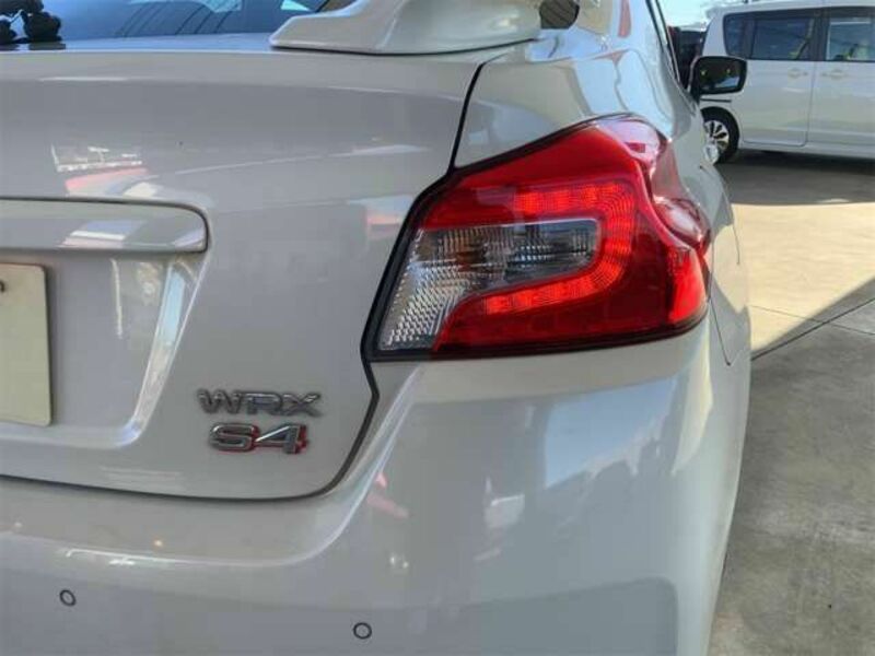 WRX S4-18