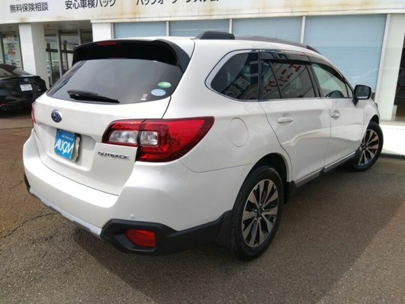 LEGACY OUTBACK-2