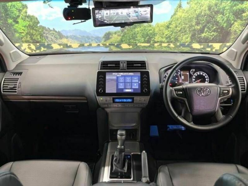 LAND CRUISER PRADO-1