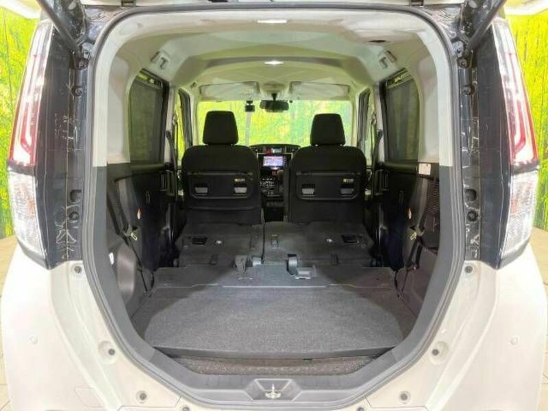 ROOMY-9