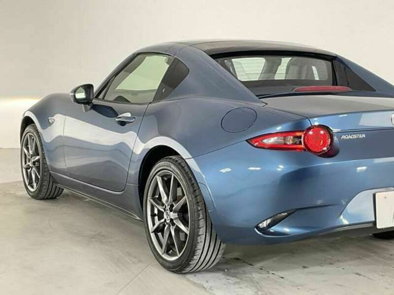 ROADSTER RF-7