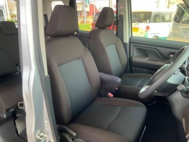ROOMY-18
