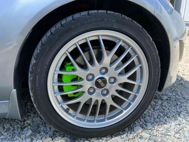 ROADSTER-12