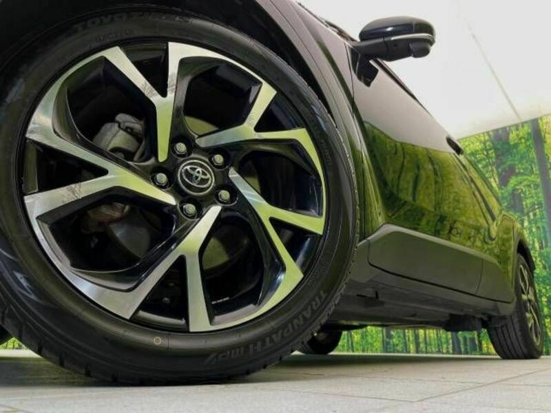C-HR-12