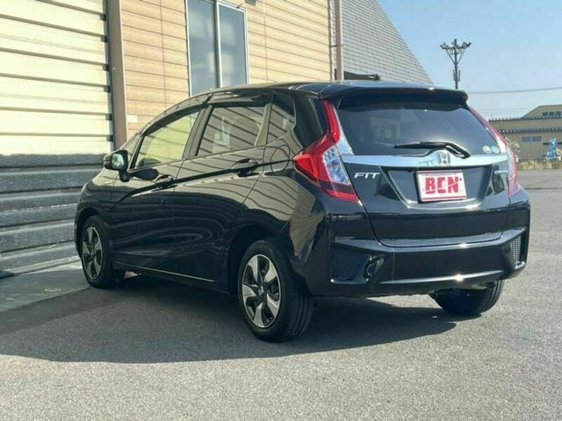 FIT HYBRID-8
