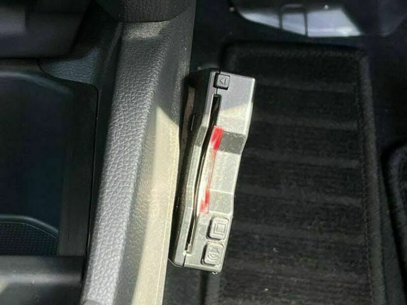 FIT HYBRID-15