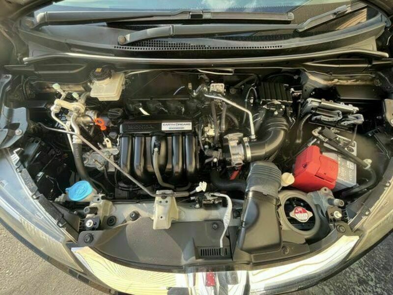 FIT HYBRID-27
