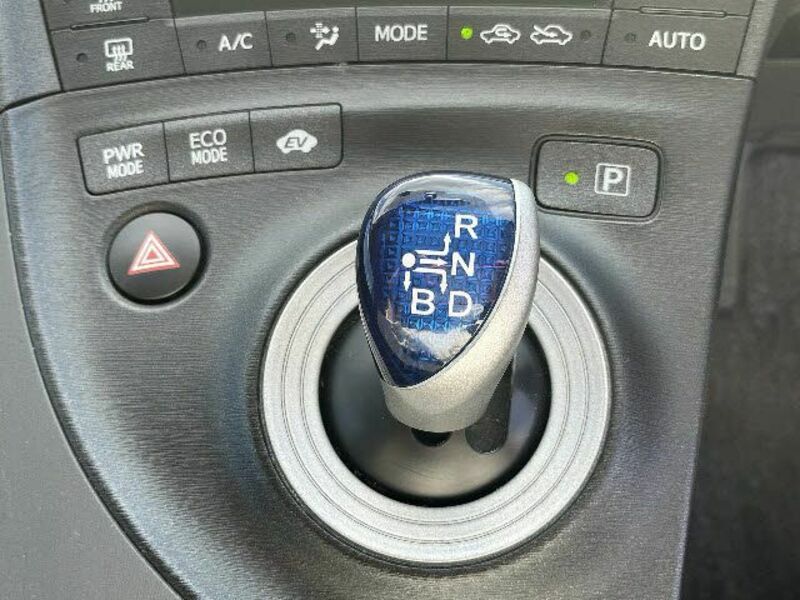 PRIUS-19