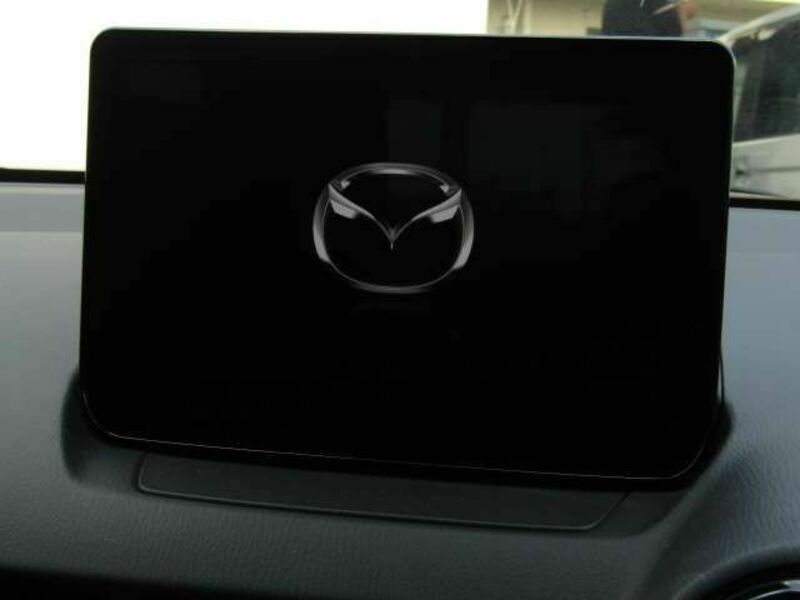 MAZDA2