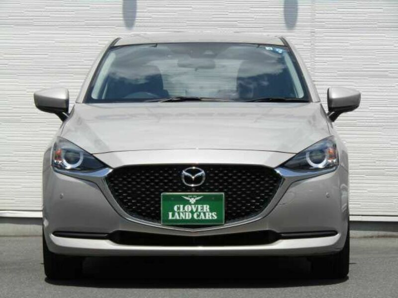 MAZDA2