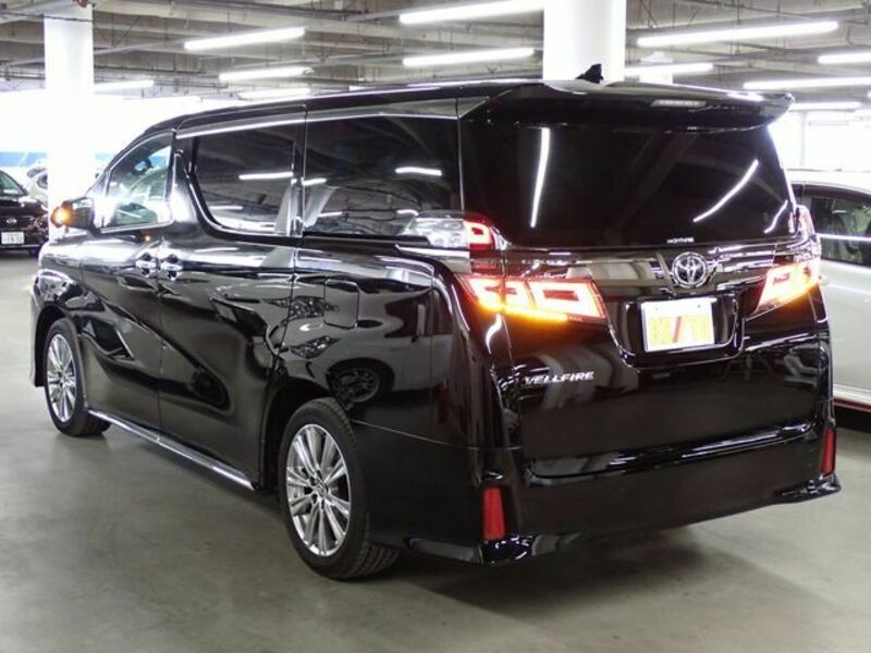 VELLFIRE-6