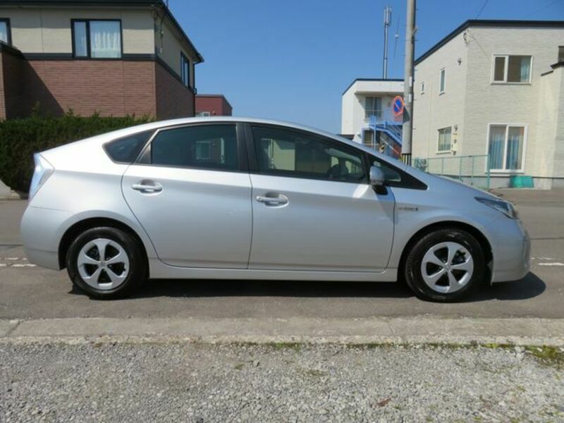 PRIUS-3