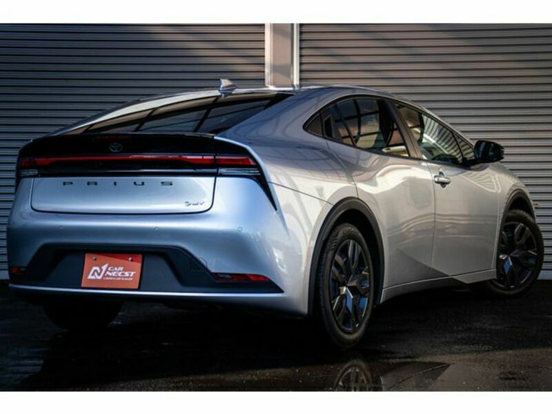 PRIUS-13