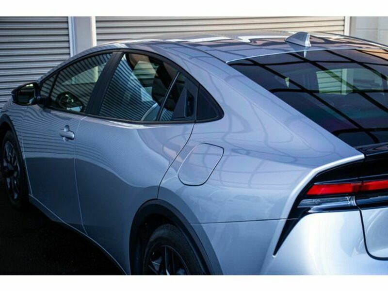 PRIUS-18