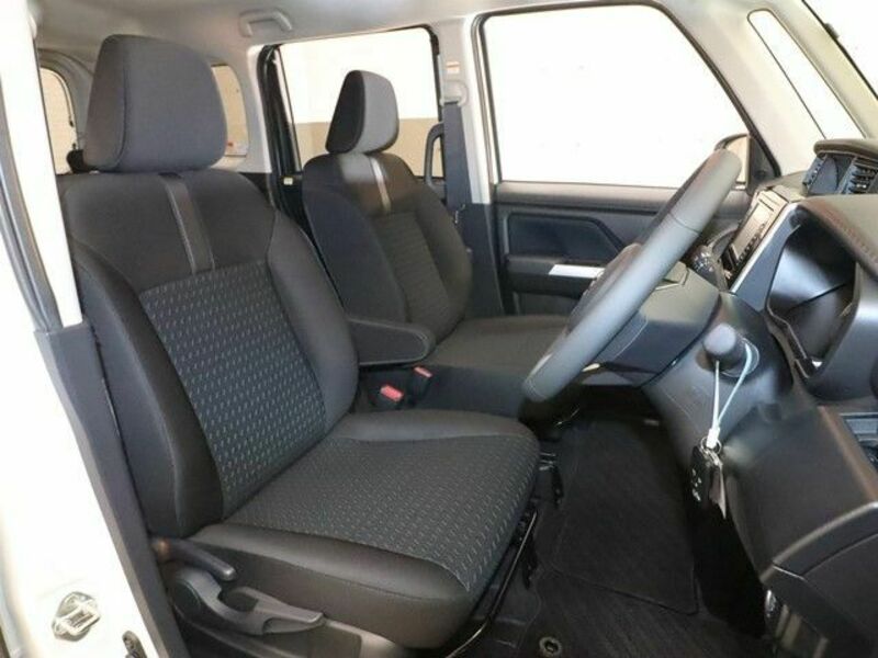 ROOMY-3