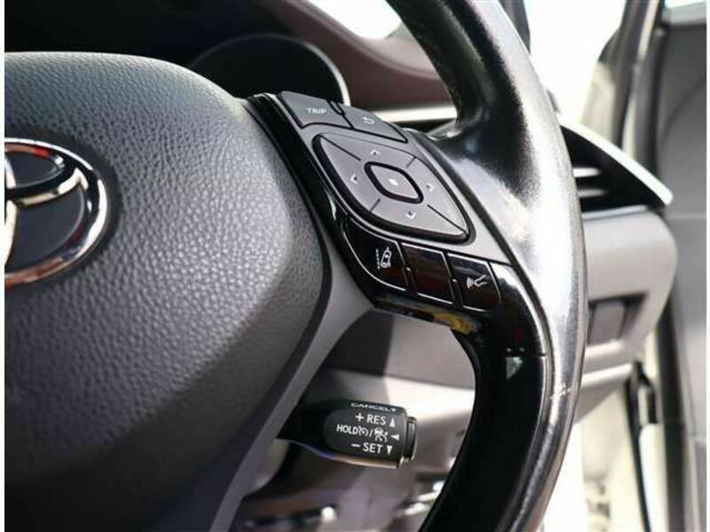 C-HR-13