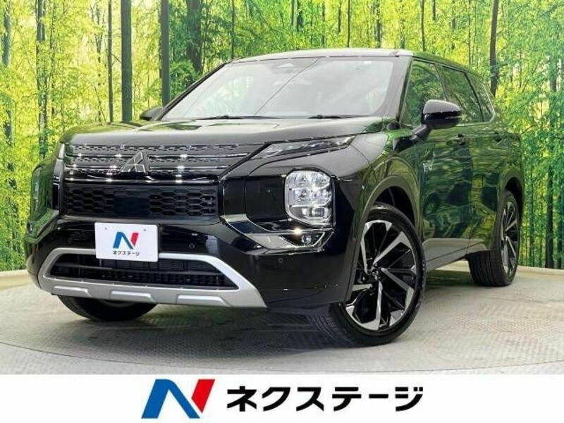 MITSUBISHI　OUTLANDER PHEV