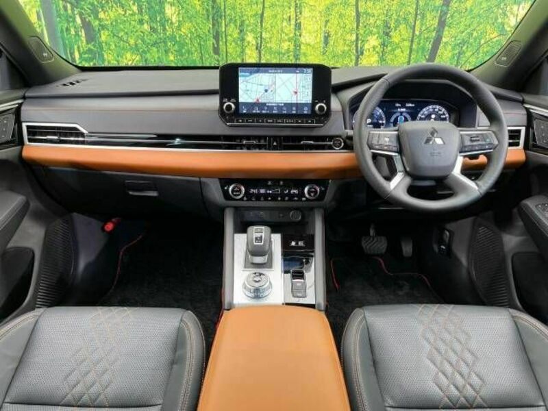 OUTLANDER PHEV-1