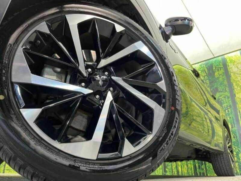 OUTLANDER PHEV-13