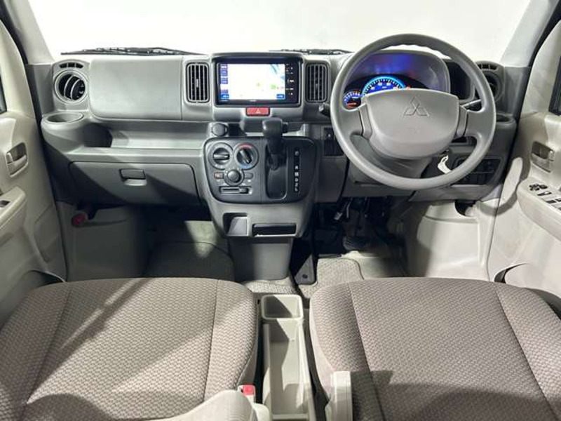 MINICAB VAN