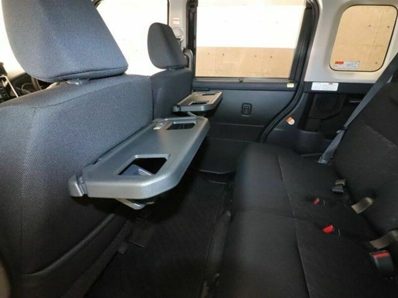 ROOMY-9