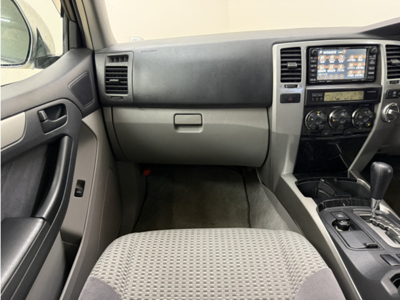 HILUX SURF-18