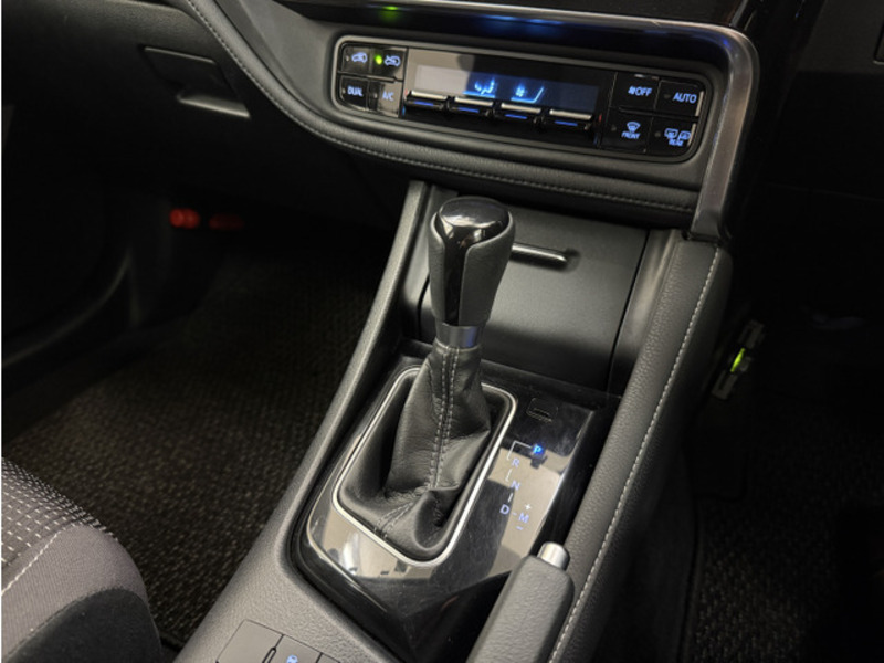 AURIS-8