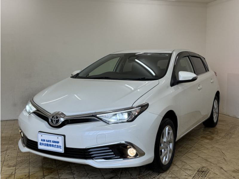 TOYOTA　AURIS